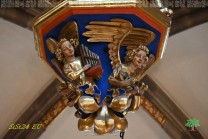 Musizierende Engel schmücken den farbig gefassten Unterbau der historischen Orgel. (Bild: Stefan Siedler)
